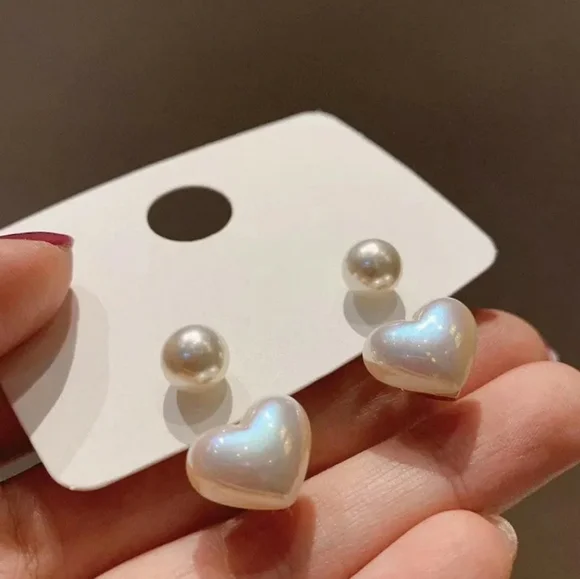 Pearl Heart Earrings - Picture 4 of 6